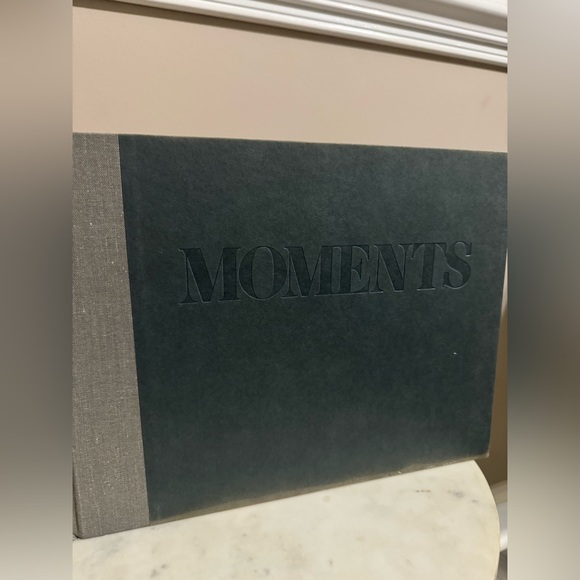 The Pulitzer Prize Photographs - Picture 5 of 11